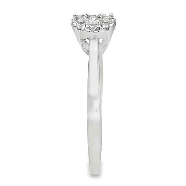 9ct White Gold Diamond Cluster Ring - Size T½ - 0.50ct