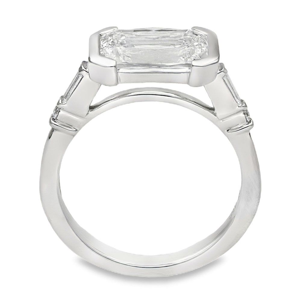 2.68ct White Gold Cushion-Cut Diamond Engagement Ring - E/VVS2