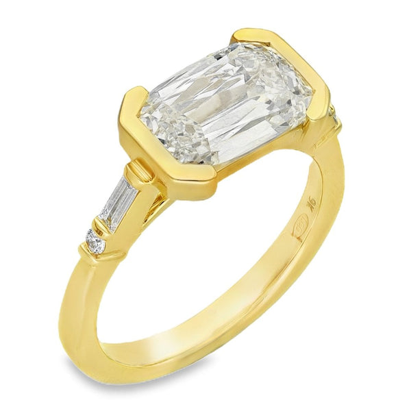 2.66ct Yellow Gold Cushion-Cut Diamond Engagement Ring - F/VVS2