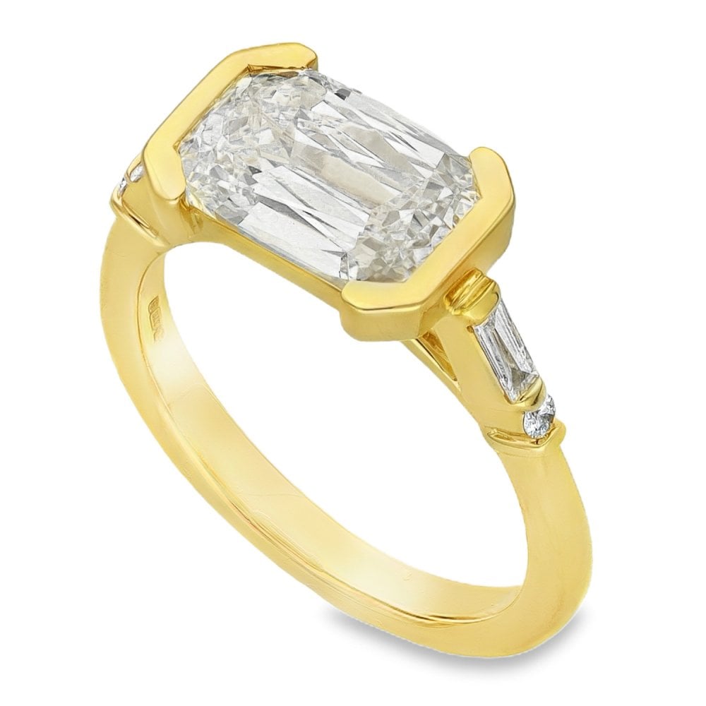 2.66ct Yellow Gold Cushion-Cut Diamond Engagement Ring - F/VVS2