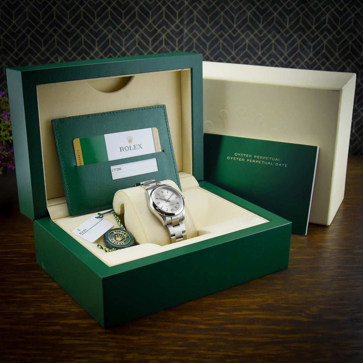 Oyster Perpetual 177200 – Silver Dial - 2019