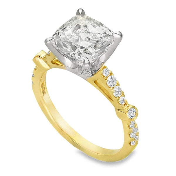 3.35ct Yellow Gold Cushion-Cut Diamond Engagement Ring - F/VS1