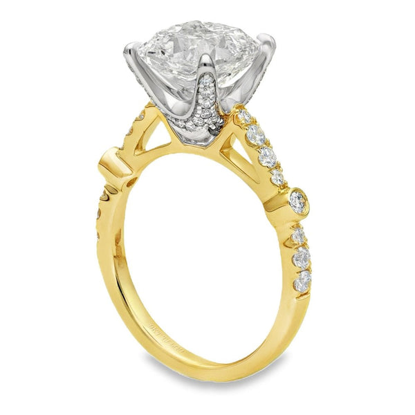 3.35ct Yellow Gold Cushion-Cut Diamond Engagement Ring - F/VS1