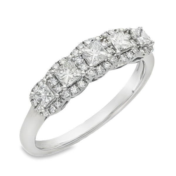 14ct White Gold Diamond Halo Cluster Ring - Size P - 0.64ct