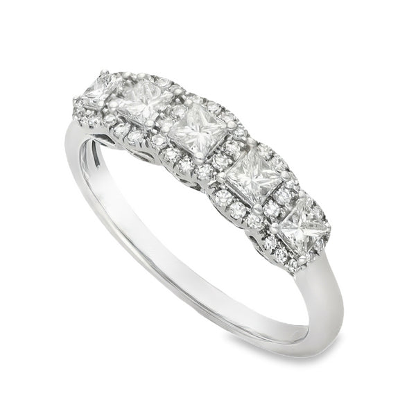 14ct White Gold Diamond Halo Cluster Ring - Size P - 0.64ct