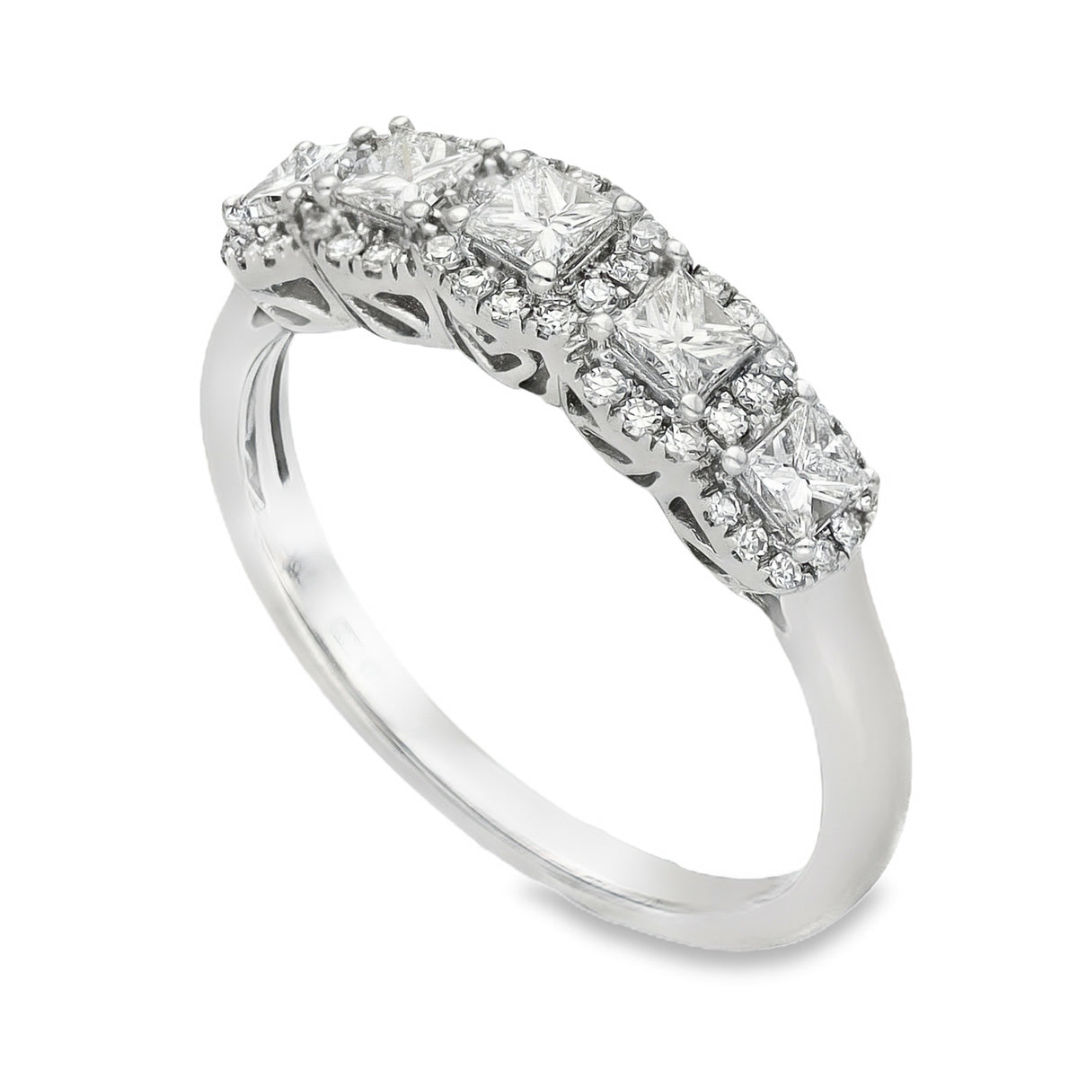 14ct White Gold Diamond Halo Cluster Ring - Size P - 0.64ct