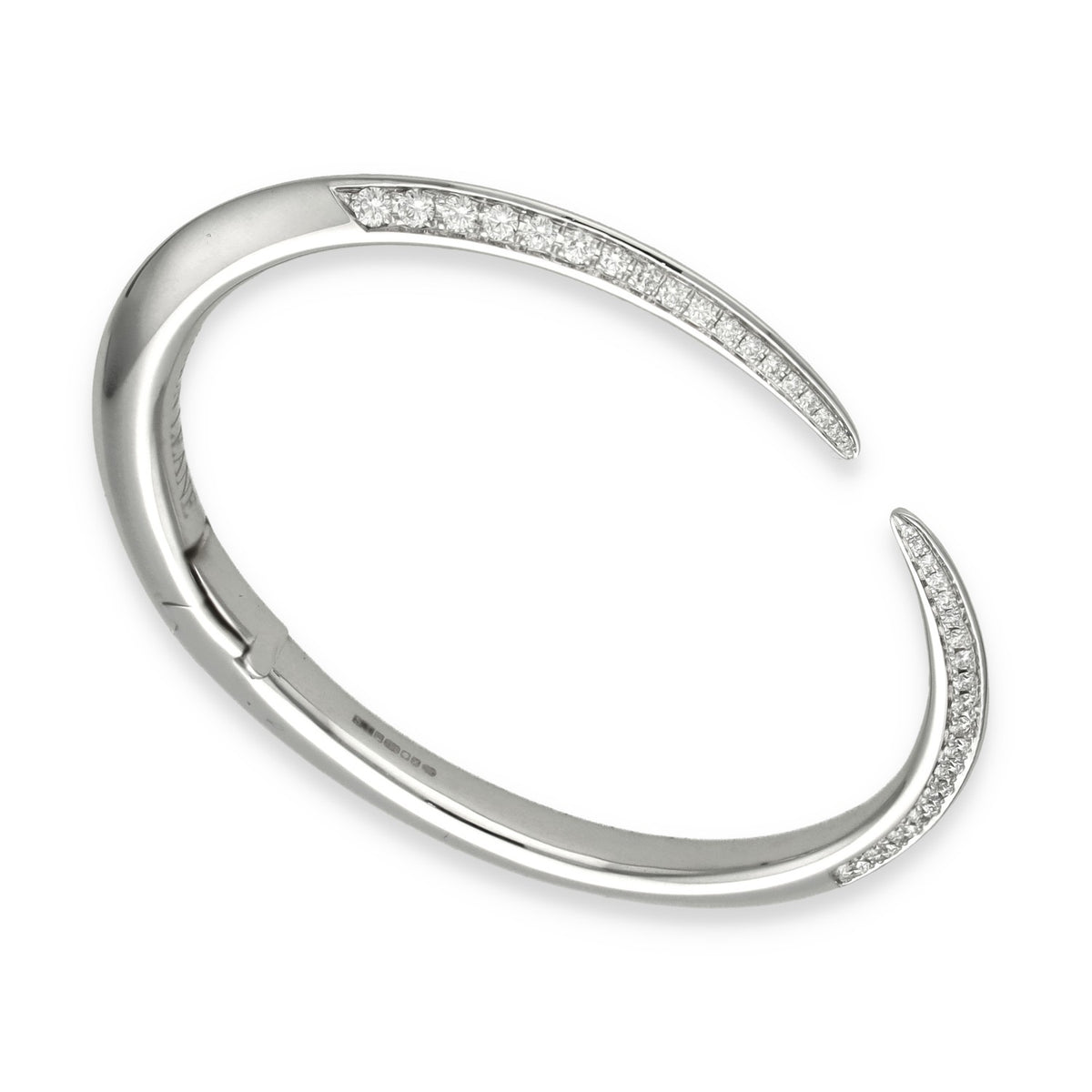 18ct White Gold Diamond Sabre Torque Bangle - 17.5cm - 1.93ct