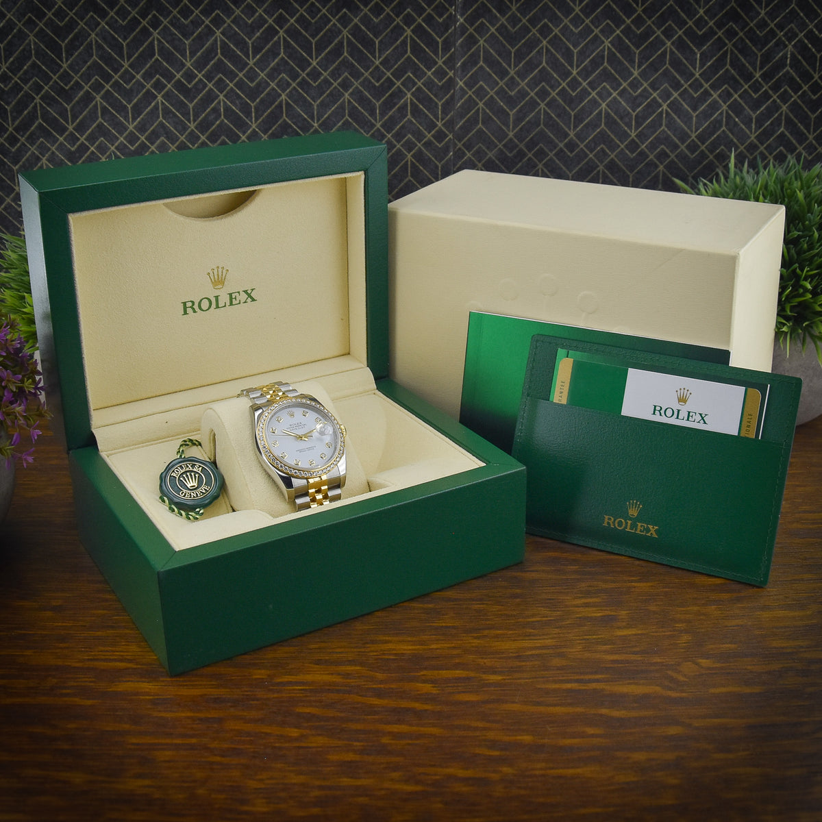 Datejust 116243 - White Diamond Dial - Diamond Set Bezel - 2019