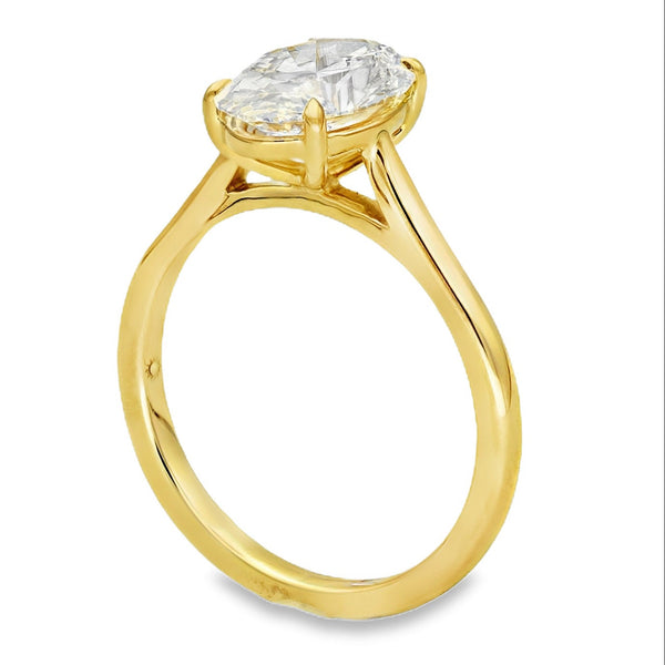 Lab 2.07ct D Vs2 Oval 18ct yellow Solitaire