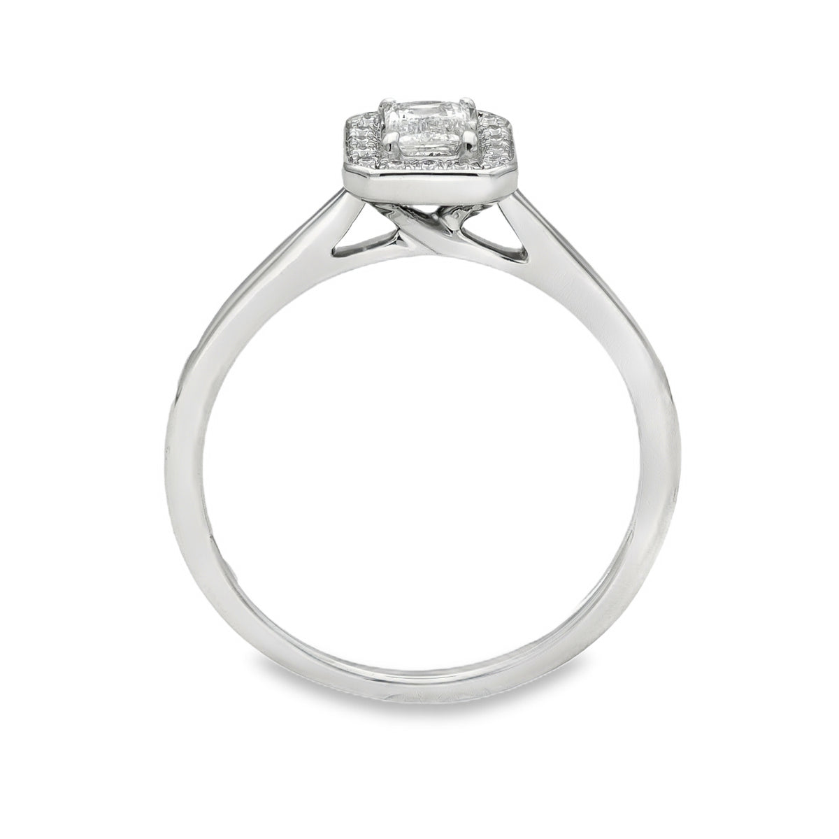 950 Platinum Diamond Halo Engagement Ring - Size P - 0.49ct