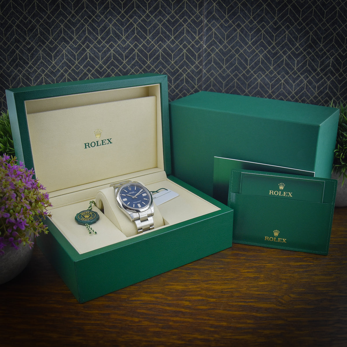 Oyster Perpetual 124300 - Blue Dial - 2025